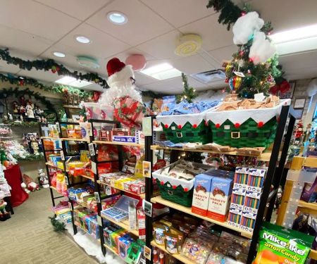 Lakeside Candy Shoppe