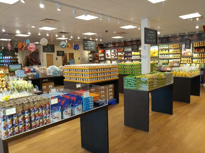 Lindt Chocolate Shop Picture 9
