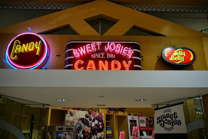 Sweet Josie's Candy Shoppe Picture 1