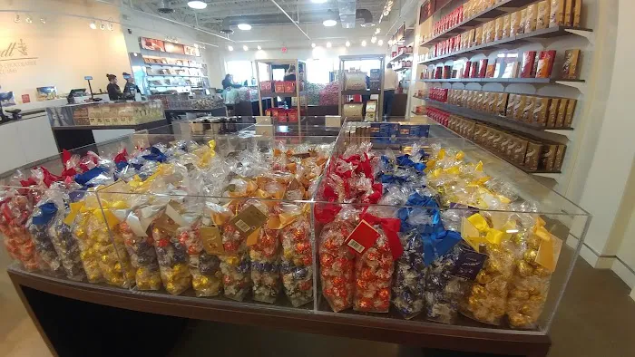 Lindt Chocolate Shop Picture 4