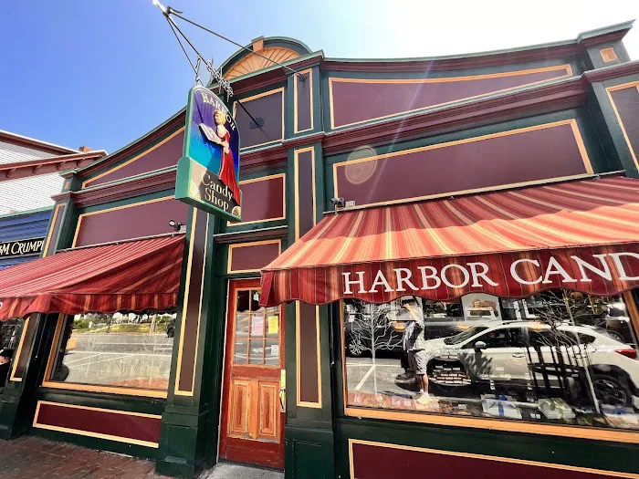 Harbor Candy Shop Picture 1