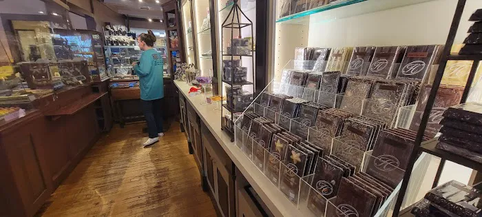 Harbor Candy Shop Picture 10
