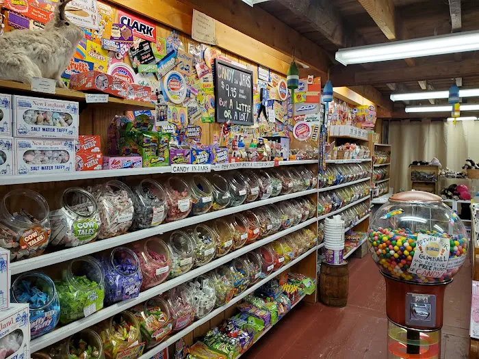 Bearskin Neck Country Store Picture 3