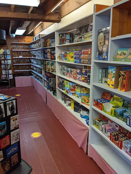 Bearskin Neck Country Store Picture 7