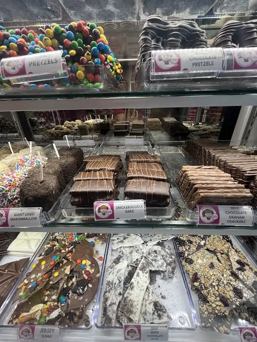 Mindy's Munchies - Chocolate Shop, Maine Picture 1