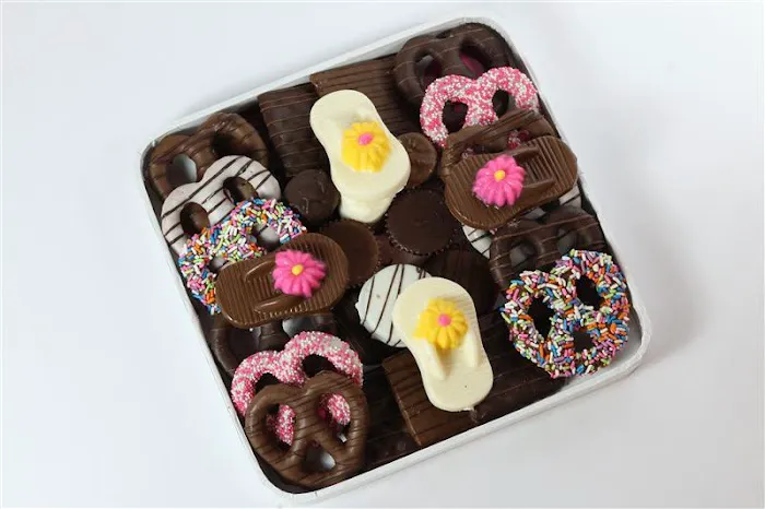 Mindy's Munchies - Chocolate Shop, Maine Picture 8