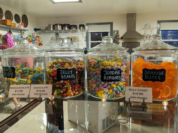 Island Candy Company Picture 8