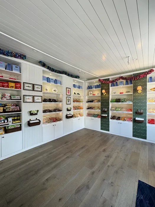 Madeleine's Candy Shop Picture 5