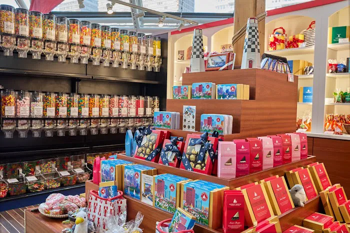 Harbor Sweets Copley Picture 4