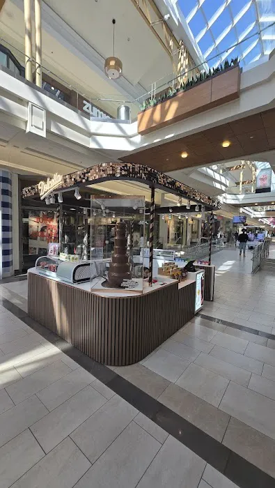 Dolcella at Rockingham Mall Picture 2