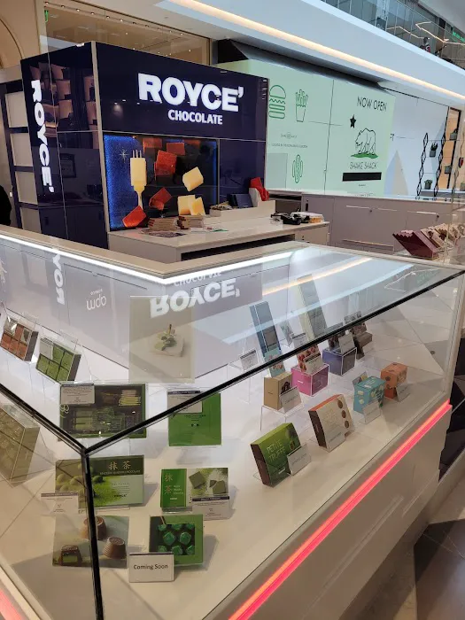 ROYCE' Chocolate at Westfield Valley Fair Picture 3