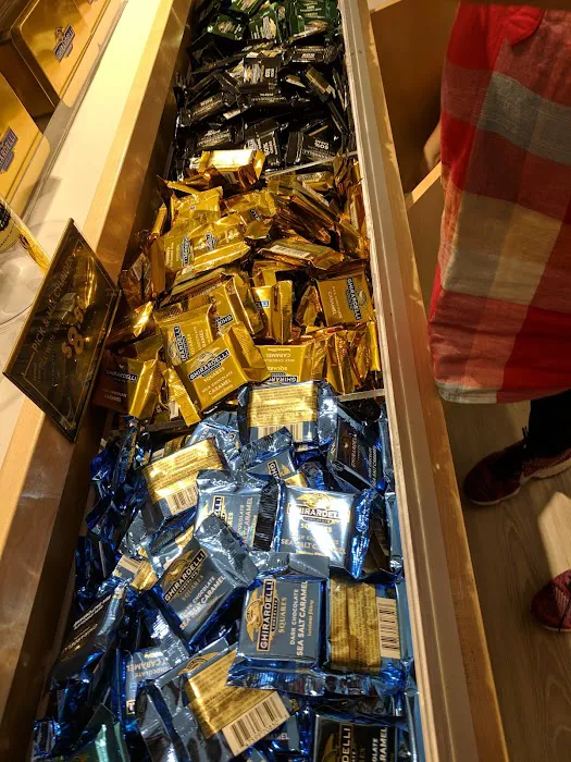 Ghirardelli Chocolate Outlet Picture 9