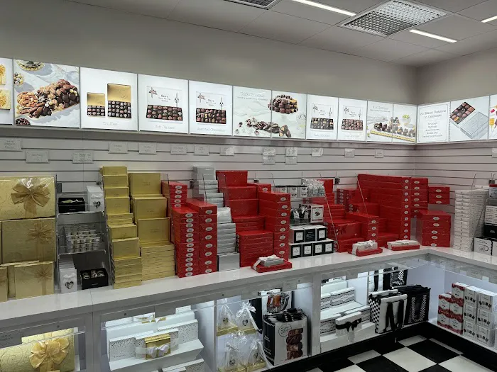 See's Candies Picture 10