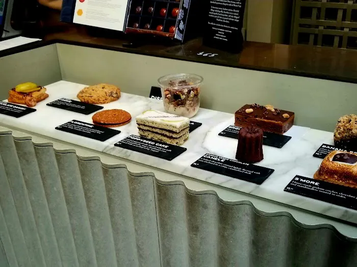 Recchiuti Confections at the Ferry Building Picture 10