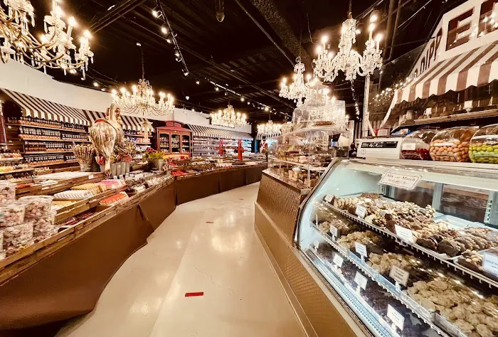 San Francisco Chocolate Store Picture 2
