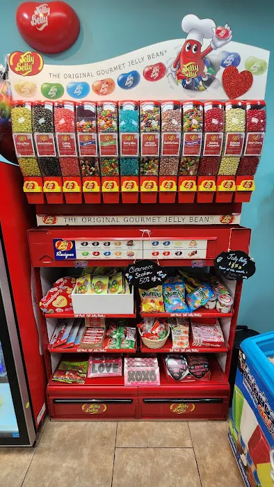 Bunny Moon Candy Shoppe Picture 4