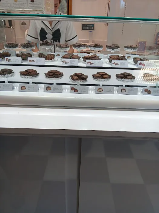See's Candies Picture 4