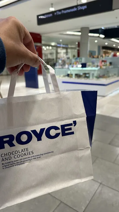 ROYCE' Chocolate in The Shops at Santa Anita Picture 2