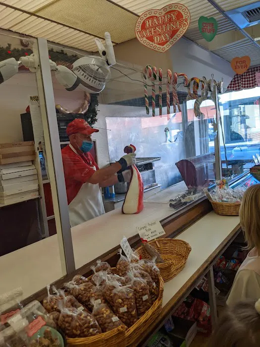 Logan's Candies Picture 6