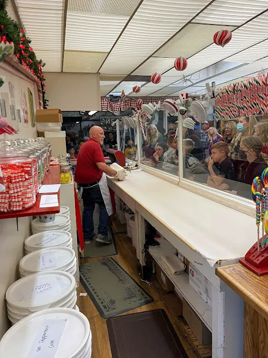 Logan's Candies Picture 2