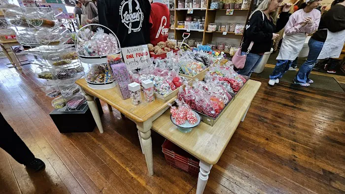 Logan's Candies Picture 8
