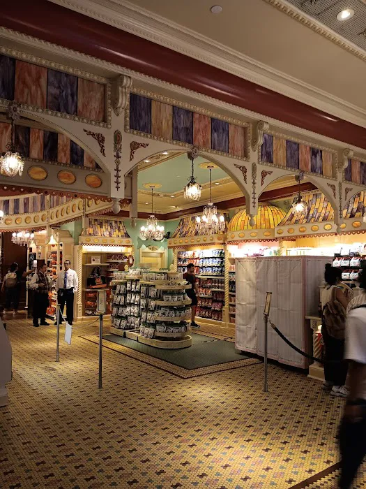 Candy Palace and Candy Kitchen Picture 2