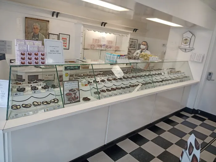 See's Candies Picture 6