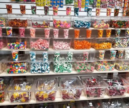 LA CASITA MEXICANA (candy and dry fruit)