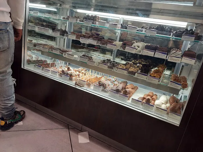 Rocky Mountain Chocolate Factory Picture 10