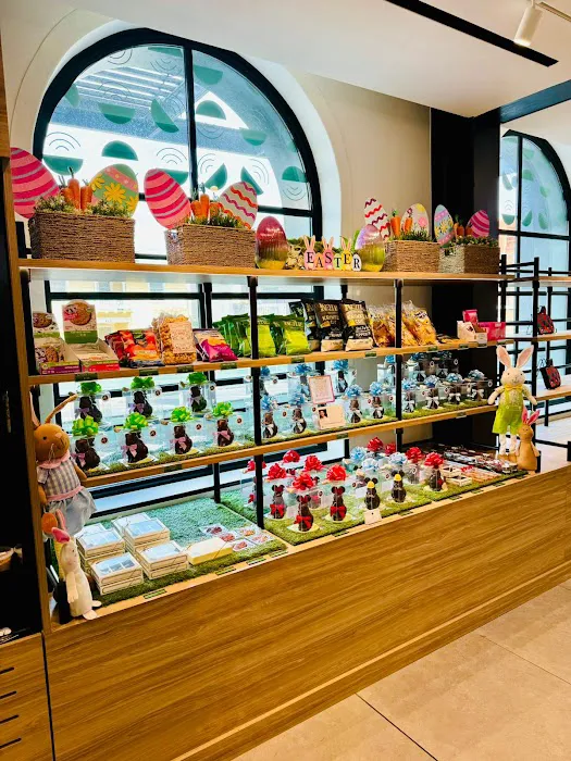 Albert's Petite Sweets Picture 4