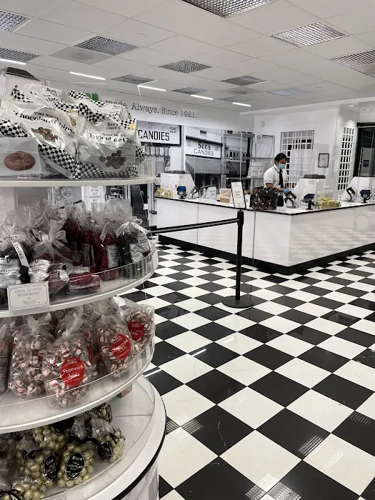 See's Candies Picture 5