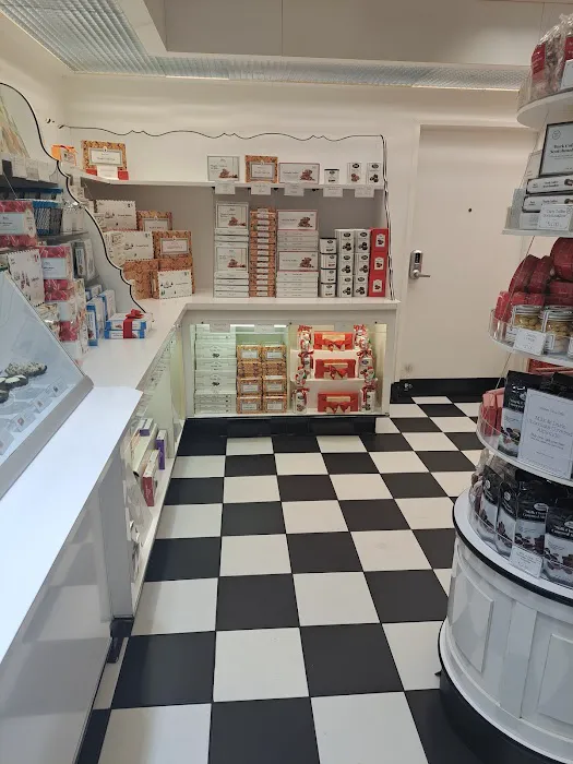 See's Candies Picture 7