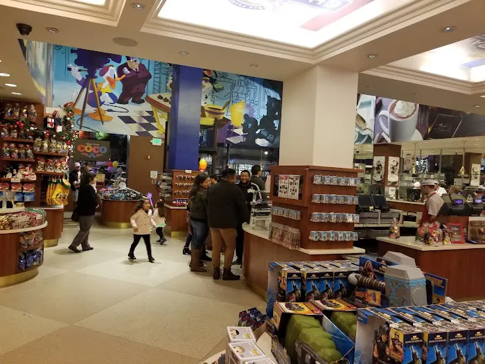 Ghirardelli Soda Fountain & Chocolate Shop Picture 6