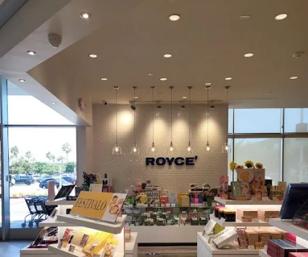 ROYCE' Chocolate at Mitsuwa Marketplace in Torrance