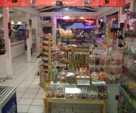 Palm Springs Fudge & Chocolates