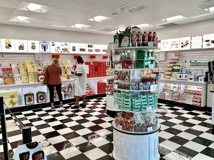 See's Candies Picture 8