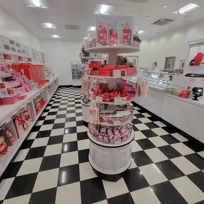 See's Candies Picture 6