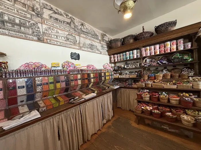 Cousin's Candy Shops Picture 1
