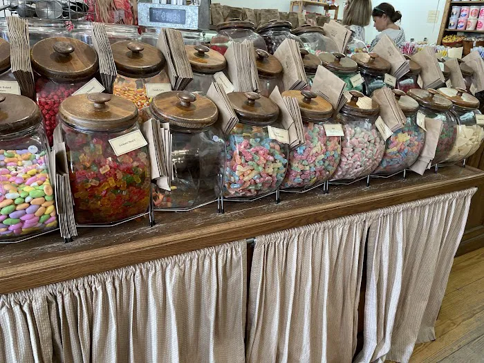Cousin's Candy Shops Picture 3