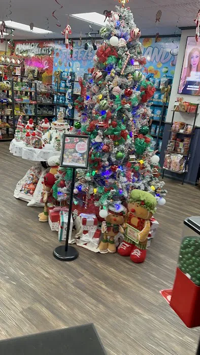 Rustito's Dulces Candy Shop Picture 7