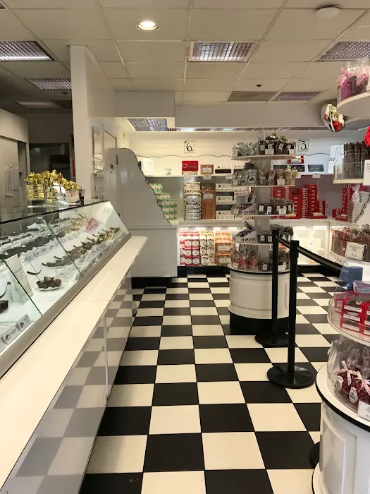 See's Candies Picture 4