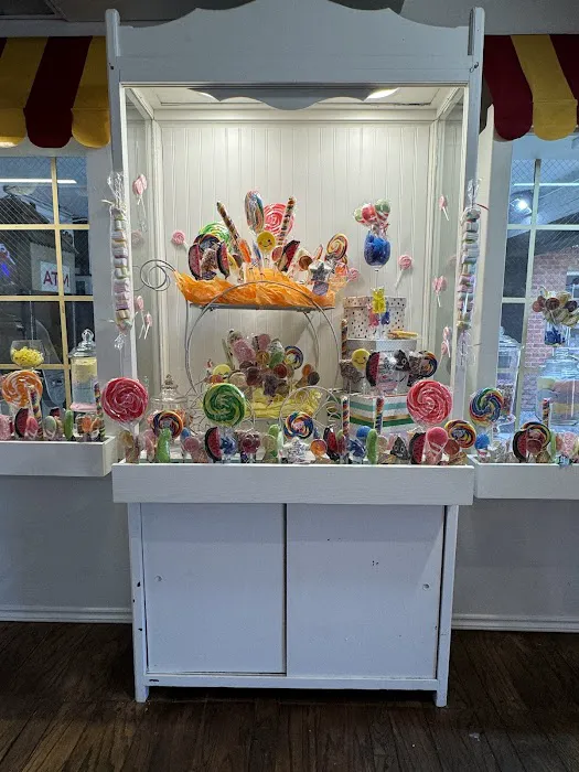 Wishing Well Candy and Novelties Picture 8