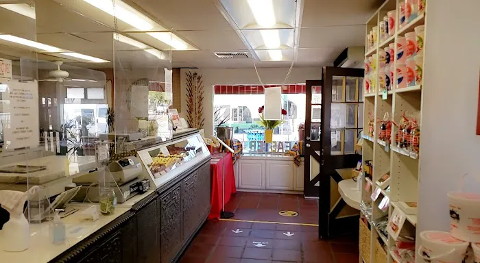 Old Danish Fudge Kitchen Picture 1