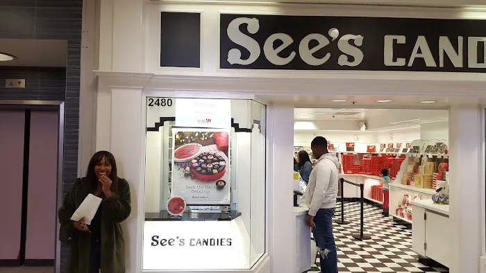 See's Candies Picture 10