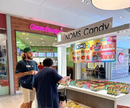 NOMS | Hawaii Candy Factory | Pearlridge