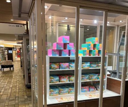 NOMS | Hawaii Candy Factory | Ala Moana