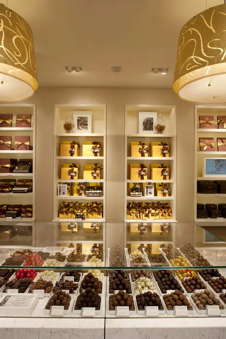Godiva Chocolatier Picture 3