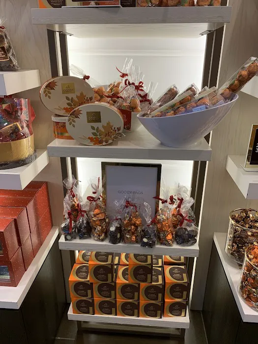 Godiva Chocolatier Picture 6