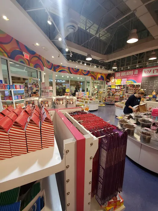 IT'SUGAR Opry Mills Picture 6