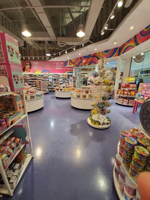 IT'SUGAR Opry Mills Picture 9